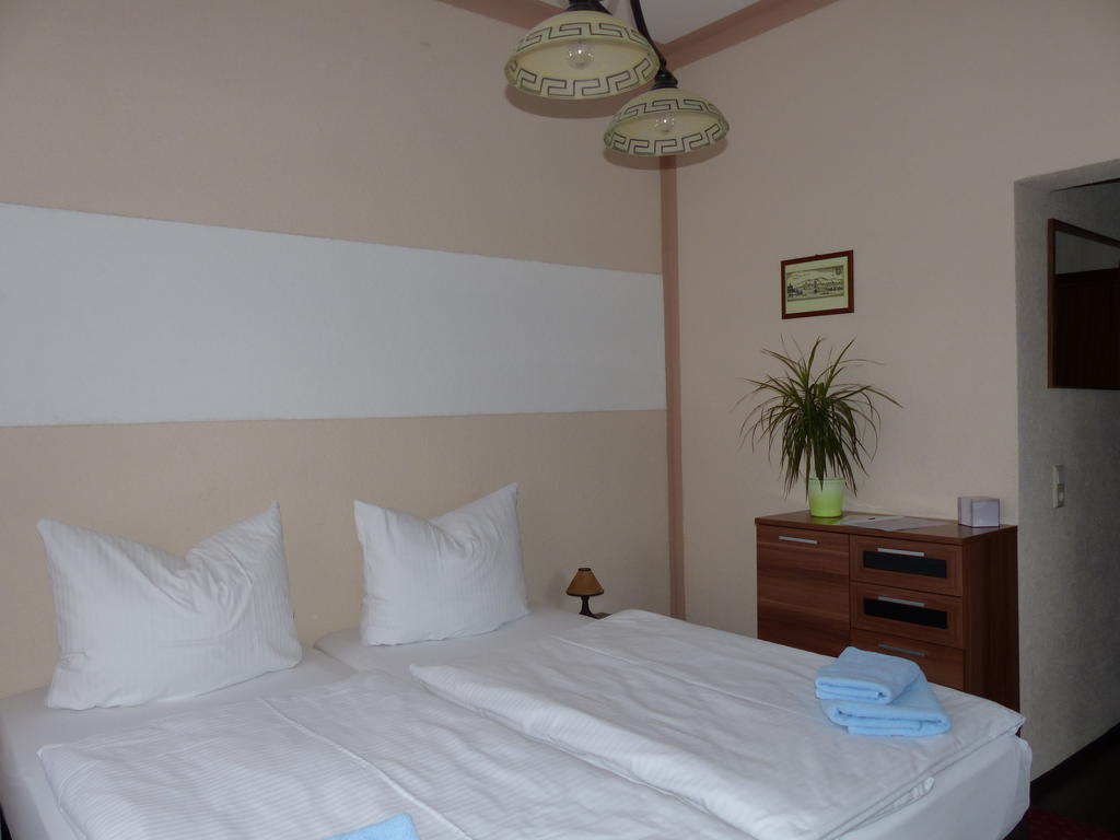 Hotel Friedchen Mit Eigener Fleischerei Artern Luaran gambar