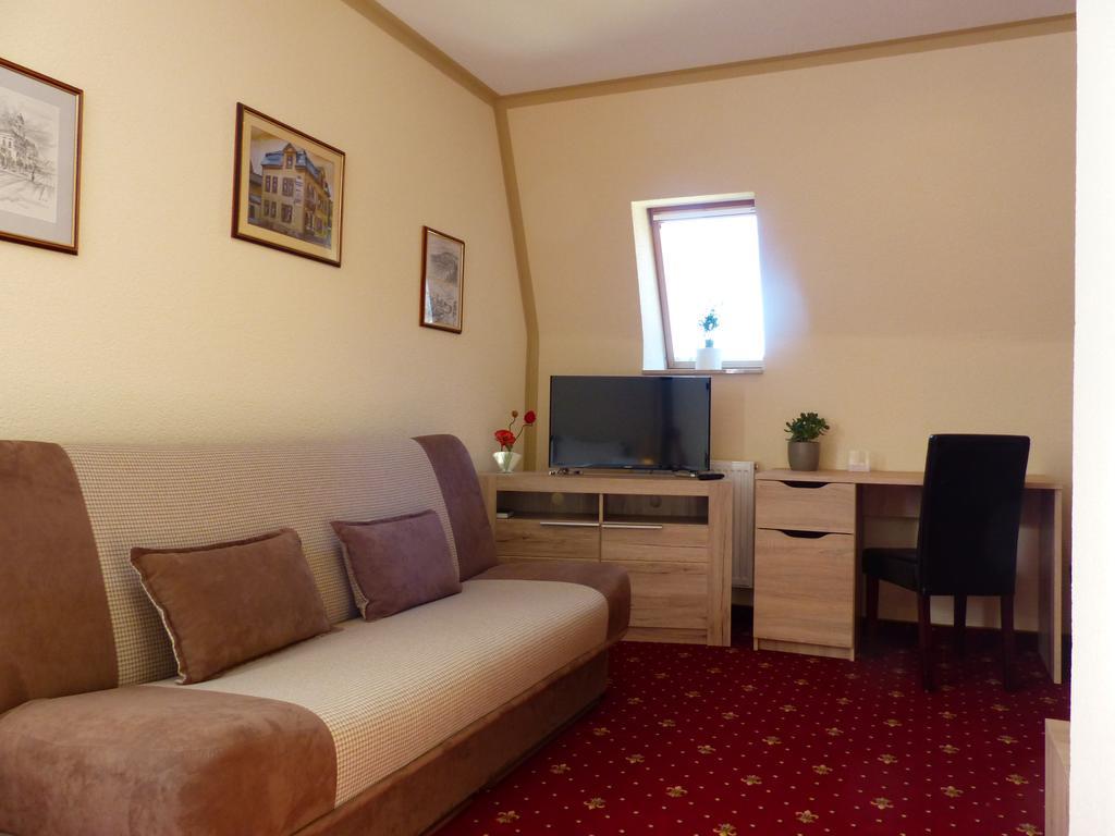Hotel Friedchen Mit Eigener Fleischerei Artern Luaran gambar