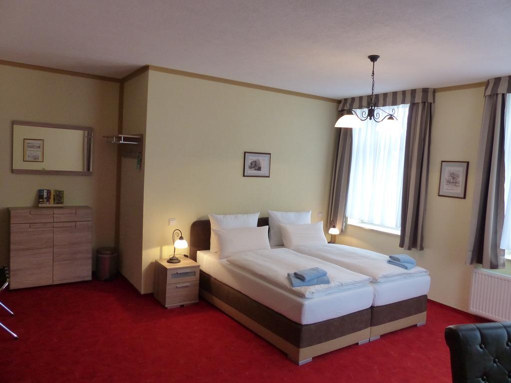 Hotel Friedchen Mit Eigener Fleischerei Artern Luaran gambar