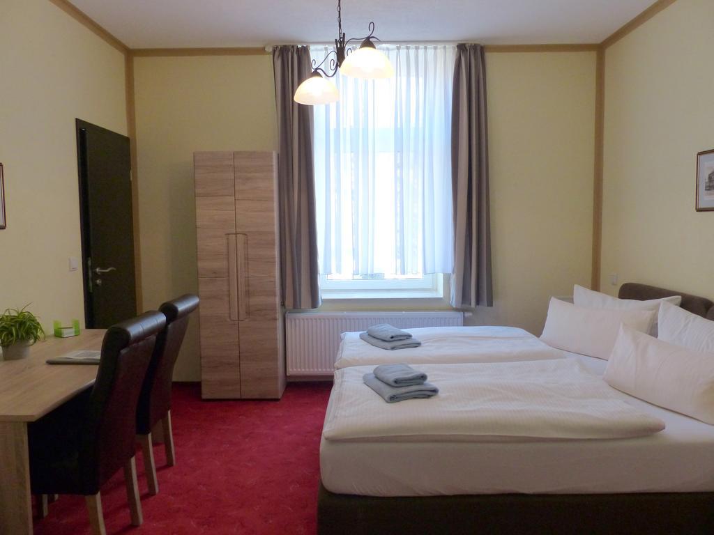 Hotel Friedchen Mit Eigener Fleischerei Artern Luaran gambar