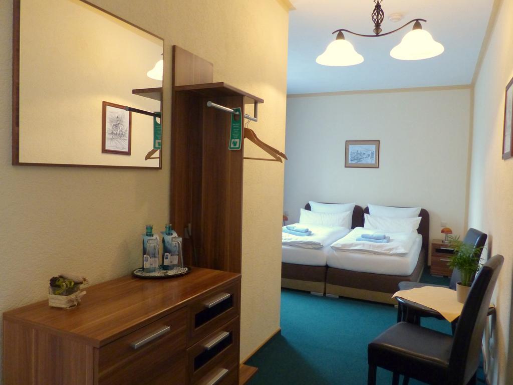 Hotel Friedchen Mit Eigener Fleischerei Artern Luaran gambar